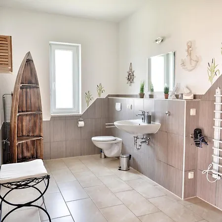 Semesterbostad Kluever *